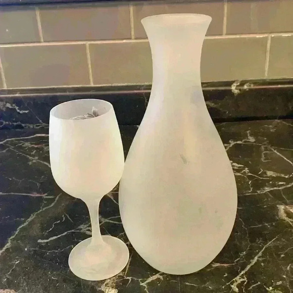 Vintage Frosted Glass Wine Decanter & Glass Set - Picture 7 of 16
